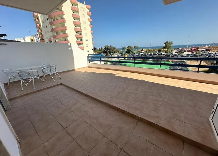 Monte Gordo South Pearl Apartment